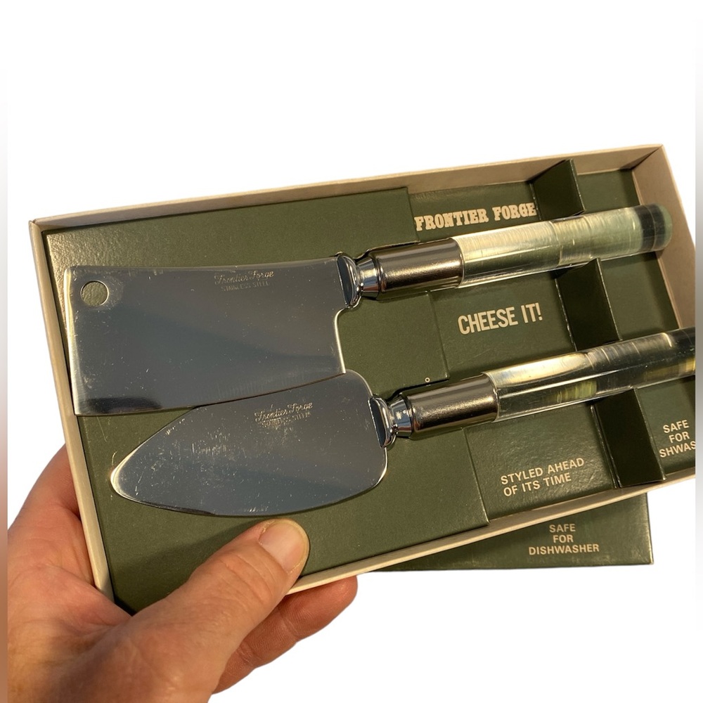 Vintage Frontier Forge Cheese Service Set - Picture 2 of 2